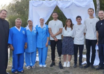 Хрещення в Україні під час війни: Закарпаття, Буковина, Одеська область, Київ, Біла Церква, Івано-Франківськ, Львів