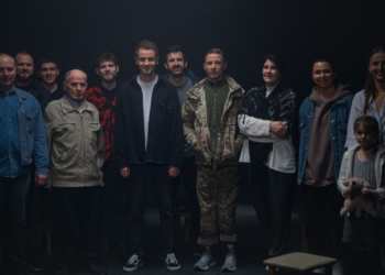 Нікіта Ісаков випустив пісню-молитву «Дай нам сил»