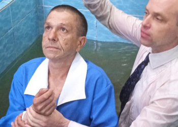 Хрещення в Україні під час війни: Буковина, Одеса, Покровськ, Жовті Води