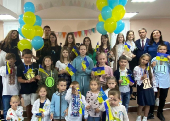 Дітки, які подорослішали трошки швидше ніж потрібно було, адже події змусили бути сильними та мужніми