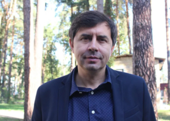 Ти вже ніколи не повернешся в минуле: як духовність допомагає зцілювати травми війни та залежності