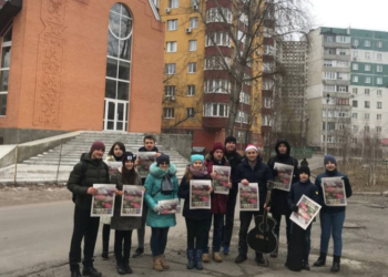 Молоді адвентисти приурочили літературне служіння в Сумах до Різдва