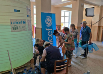 ADRA Україна доставляє питну воду жителям Донецької області