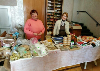Стіл замовлень продуктів здорового харчування працює в Запоріжжі