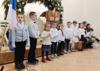 У Тячеві посвятили 10 дітей у клуб “Шукачів пригод”