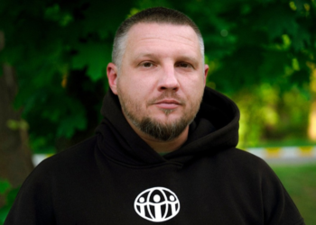 «Працювати в гуманітарній сфері — це саме те, чим варто займатись сьогодні» — фото- та відеооператор Дмитро Білий